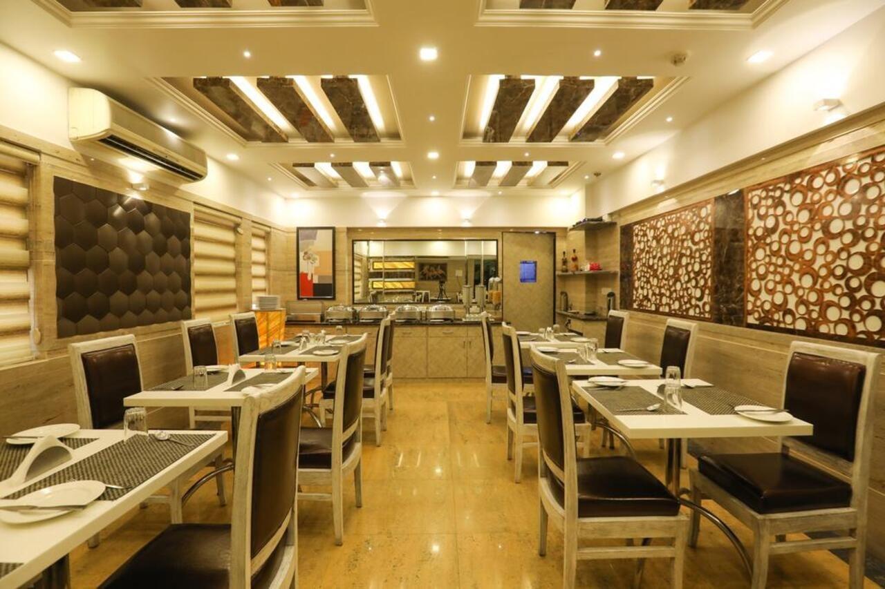 Jyoti Dwelling Hotel Mumbai Exterior photo