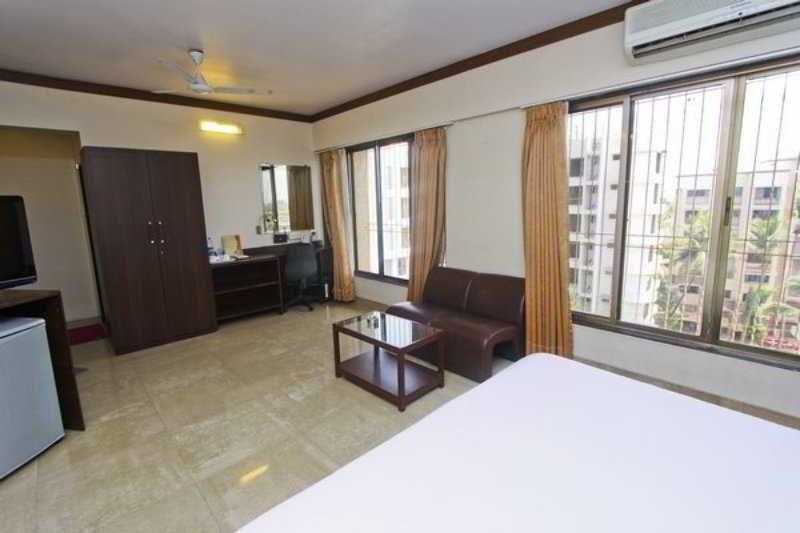 Jyoti Dwelling Hotel Mumbai Exterior photo