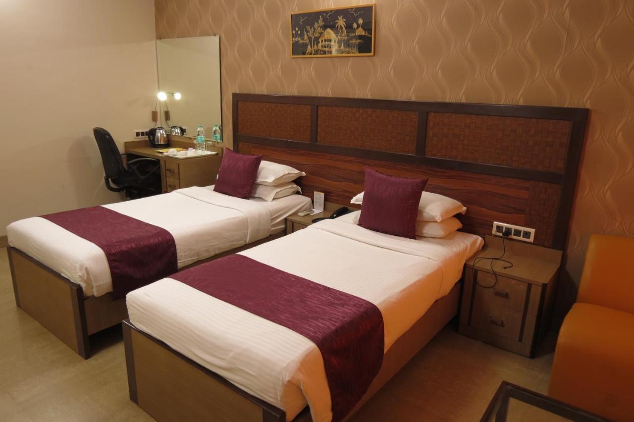 Jyoti Dwelling Hotel Mumbai Exterior photo